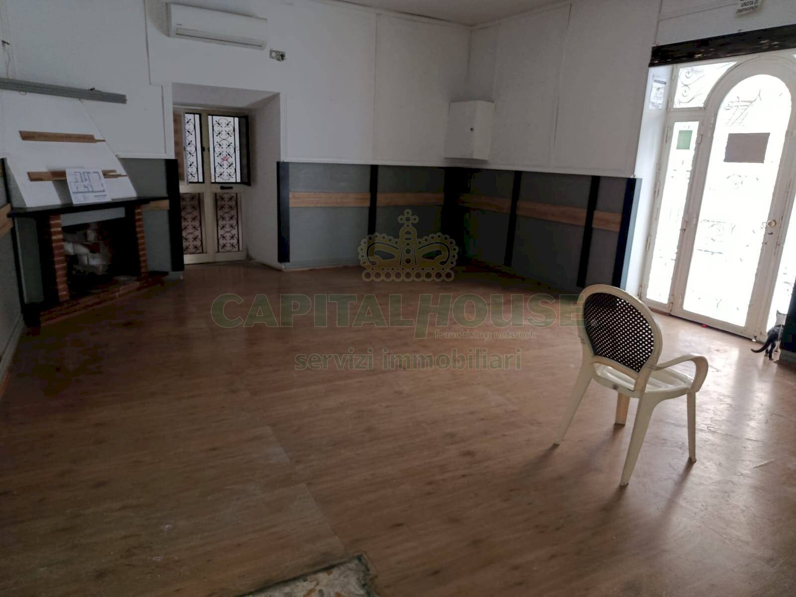 Foto 2 - Locale Commerciale via sant' agostino, Caserta - foto 2