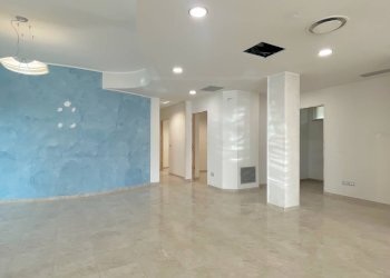 Foto 12 - Locale Commerciale Viale De Gasperi
 
2, Monteprandone - foto 12