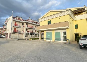 Foto 13 - Locale Commerciale Viale De Gasperi
 
2, Monteprandone - foto 13