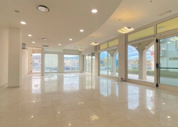 Foto 14 - Locale Commerciale Viale De Gasperi
 
2, Monteprandone - foto 14