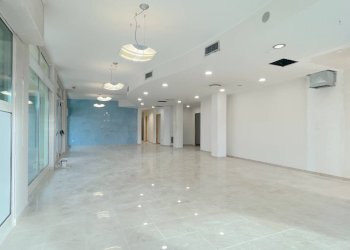 Foto 19 - Locale Commerciale Viale De Gasperi
 
2, Monteprandone - foto 19