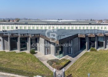 Foto 2 - Locale Commerciale Via Statale
 
367, Terre del Reno - foto 2