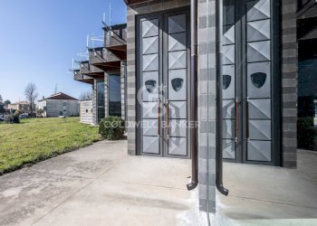 Foto 10 - Locale Commerciale Via Statale
 
367, Terre del Reno - foto 10