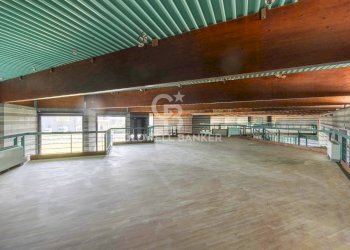 Foto 37 - Locale Commerciale Via Statale
 
367, Terre del Reno - foto 37