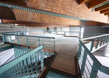 Foto 39 - Locale Commerciale Via Statale
 
367, Terre del Reno - foto 39