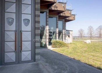 Foto 46 - Locale Commerciale Via Statale
 
367, Terre del Reno - foto 46