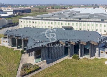 Foto 47 - Locale Commerciale Via Statale
 
367, Terre del Reno - foto 47