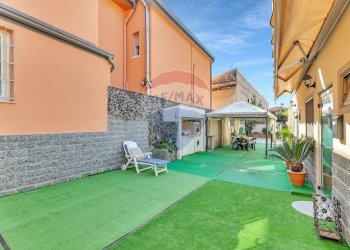 Terrazza - Independent house via Monte Nero
 
31, Cinisello Balsamo - photo 1