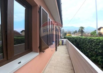 Balcone - Villa a Schiera via pellini
 
48, Marchirolo - foto 8