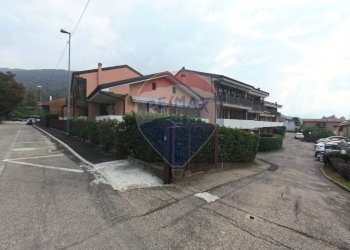 Edificio all\'aperto - Villa a Schiera via pellini
 
48, Marchirolo - foto 21
