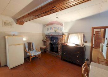 Sala da pranzo - Bilocale Via Taburri
 
5, Valganna - foto 4