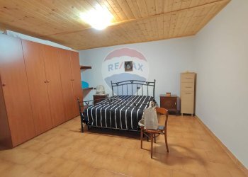 Camera / camera da letto - Bilocale Via Taburri
 
5, Valganna - foto 10