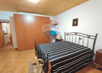 Camera / camera da letto - Bilocale Via Taburri
 
5, Valganna - foto 11