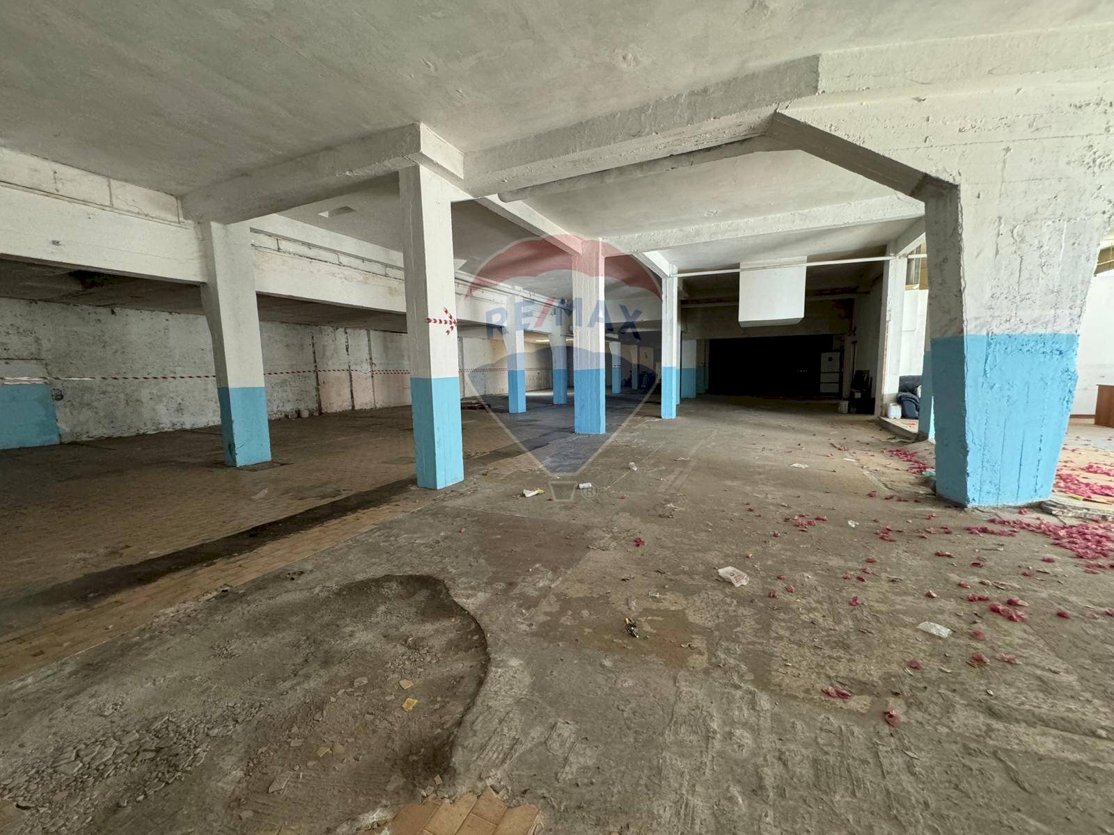 Parcheggio - Commercial Premises Roma - photo 3