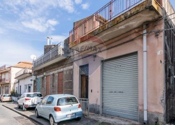 Edificio all\'aperto - Casa indipendente Via Provinciale Per Santa Maria Ammalati
 
236, Acireale - foto 1