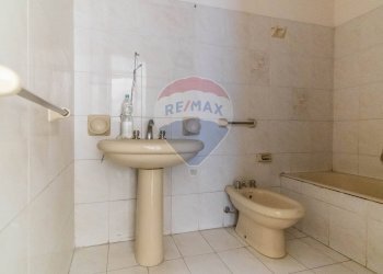 Bagno - Casa indipendente Via Provinciale Per Santa Maria Ammalati
 
236, Acireale - foto 28