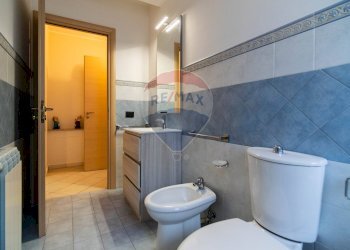 Bagno - Trilocale Via Emanuele Macrì
 
4, Acireale - foto 8