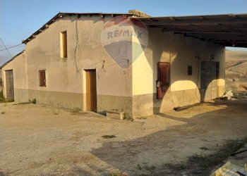 Casa all\'aperto - Terreno agricolo Contrada Isola Sottano
snc, San Michele di Ganzaria - foto 11