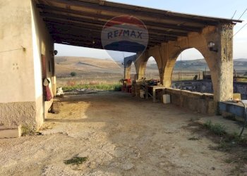 Parcheggio - Terreno agricolo Contrada Isola Sottano
snc, San Michele di Ganzaria - foto 14