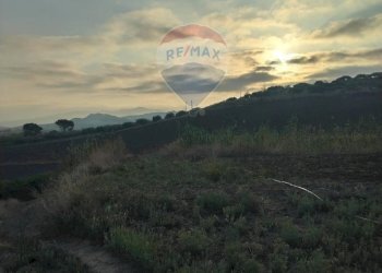 Vista delle montagne - Terreno agricolo Contrada Isola Sottano
snc, San Michele di Ganzaria - foto 40