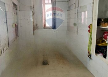 Cucina - Commercial Premises Via Vittorio Emanuele
156, Motta Sant'Anastasia - photo 15