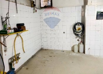 Dettagli - Commercial Premises Via Vittorio Emanuele
156, Motta Sant'Anastasia - photo 16