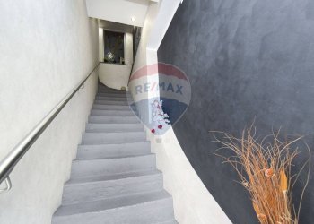 Scale - Casa indipendente Via Monfalcone
 
3, Belpasso - foto 21