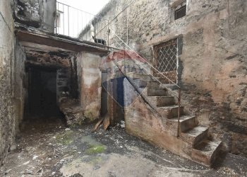 Scale - Casa indipendente Via Etnea
 
317, Gravina di Catania - foto 8