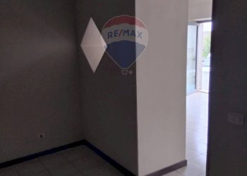 Stanza vuota - Locale Commerciale Via Francesco Petrarca
8, Piazza Armerina - foto 3