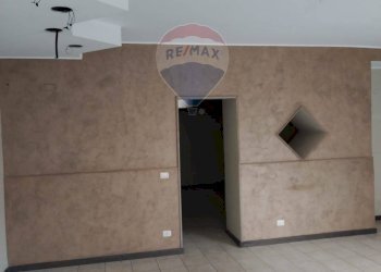 Stanza vuota - Locale Commerciale Via Francesco Petrarca
8, Piazza Armerina - foto 4