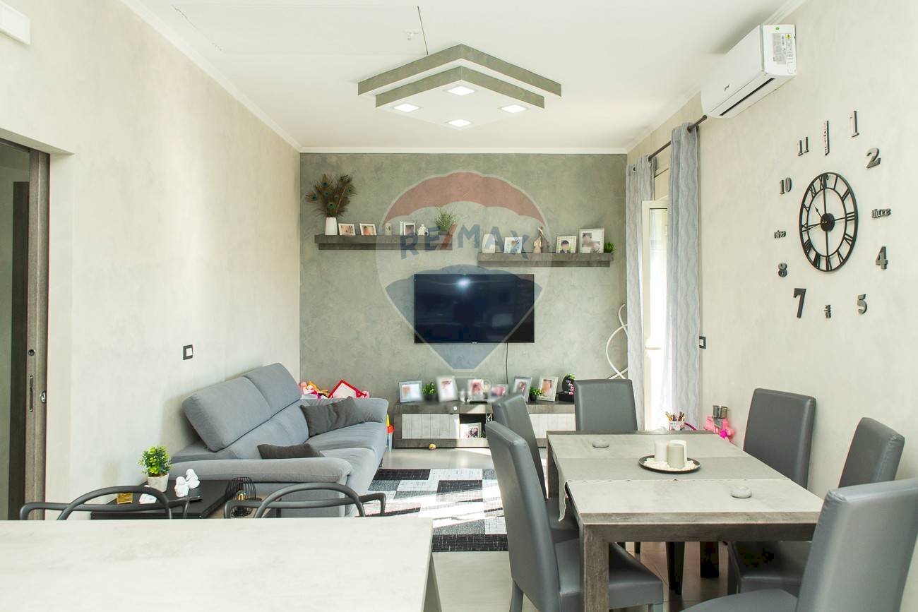 Sala da pranzo - Trilocale Via Giuseppe Verdi
 
10, Mascalucia - foto 2