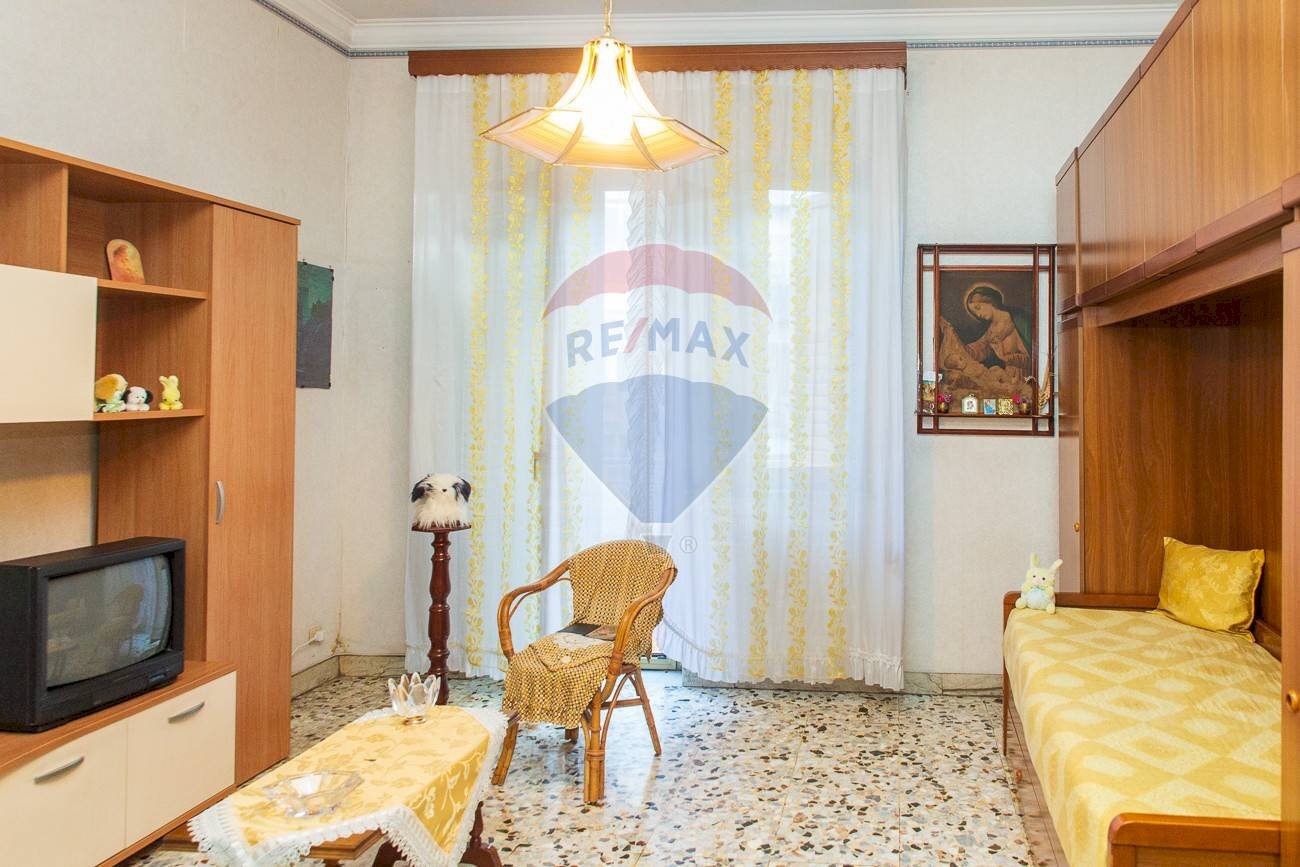 Soggiorno - Quadrilocale Via Del Gelsomino
 
21, Catania - foto 3