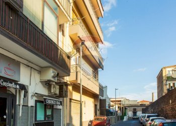 Edificio all\'aperto - Quadrilocale Via Del Gelsomino
 
21, Catania - foto 1