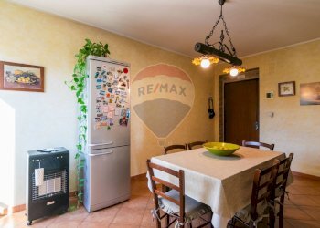 Sala da pranzo - Trilocale Via Morgioni
 
27, San Giovanni la Punta - foto 2