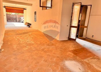 Stanza vuota - Box via trapani
 
28, San Giovanni la Punta - foto 2