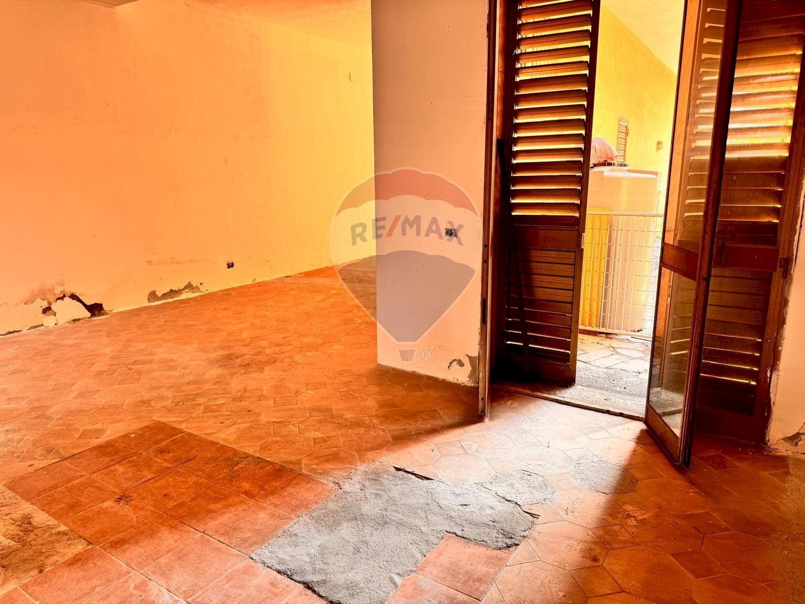 Stanza vuota - Box via trapani
 
28, San Giovanni la Punta - foto 2