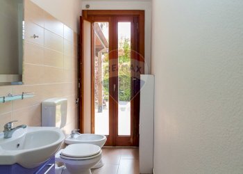 Bagno - Casa semi indipendente Via Sacerdote Messina
 
10, Aci Sant'Antonio - foto 24