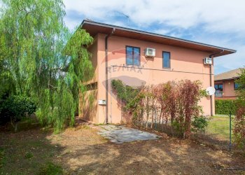 Casa all\'aperto - Casa semi indipendente Via Sacerdote Messina
 
10, Aci Sant'Antonio - foto 41