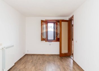 Stanza vuota - Casa semi indipendente Via Sacerdote Messina
 
10, Aci Sant'Antonio - foto 50