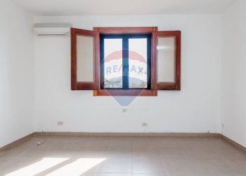 Stanza vuota - Casa semi indipendente Via Sacerdote Messina
 
10, Aci Sant'Antonio - foto 58