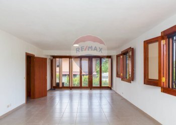 Stanza vuota - Casa semi indipendente Via Sacerdote Messina
 
10, Aci Sant'Antonio - foto 62