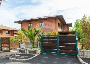 Casa all\'aperto - Casa semi indipendente Via Sacerdote Messina
 
10, Aci Sant'Antonio - foto 64