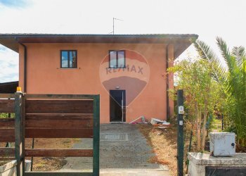 Casa all\'aperto - Casa semi indipendente Via Sacerdote Messina
 
10, Aci Sant'Antonio - foto 65