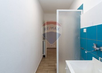 Bagno - Casa semi indipendente Via Sacerdote Messina
 
10, Aci Sant'Antonio - foto 75