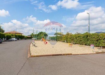 Non correlato - Casa semi indipendente Via Sacerdote Messina
 
10, Aci Sant'Antonio - foto 80