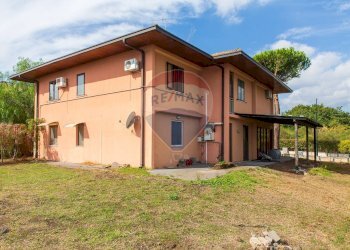 Casa all\'aperto - Casa semi indipendente Via Sacerdote Messina
 
10, Aci Sant'Antonio - foto 85