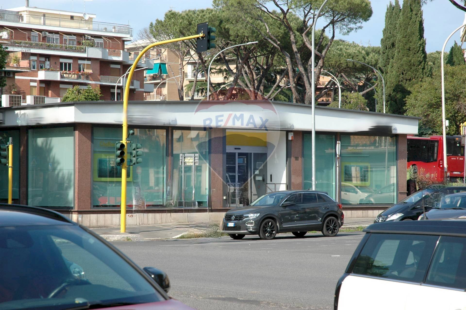 Casa all\'aperto - Locale Commerciale via Pietro Capparoni
 
14, Roma - foto 3