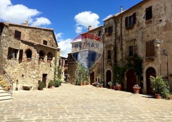 Edificio all\'aperto - Rustico Località Poderi di Sotto
 
snc, Manciano - foto 1