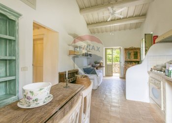 Sala da pranzo - Casa indipendente Località Poderi di Montemerano
 
22, Manciano - foto 5