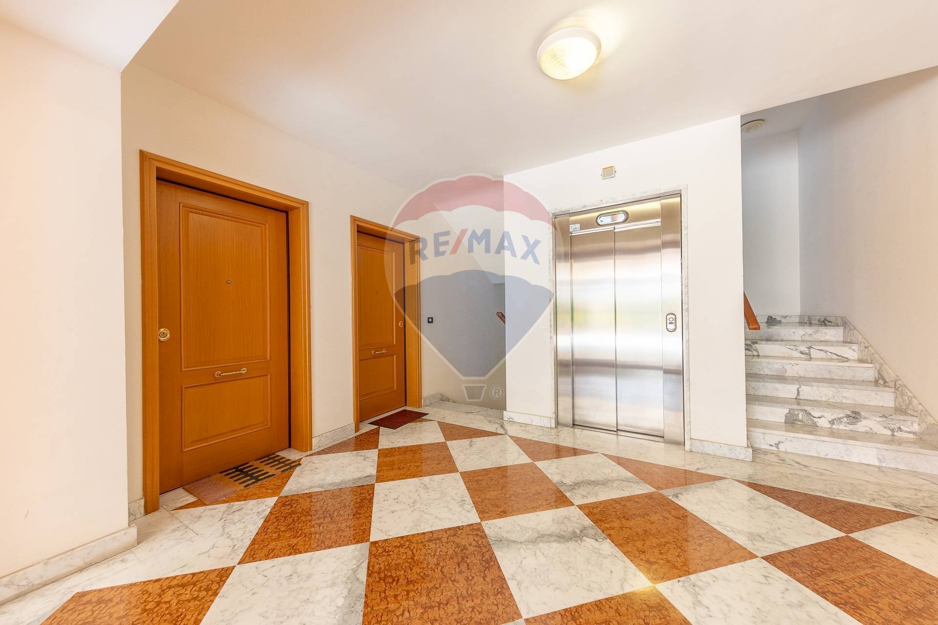 Hall / corridoio - Bilocale Via Alberto Moravia
 
112, Roma - foto 3